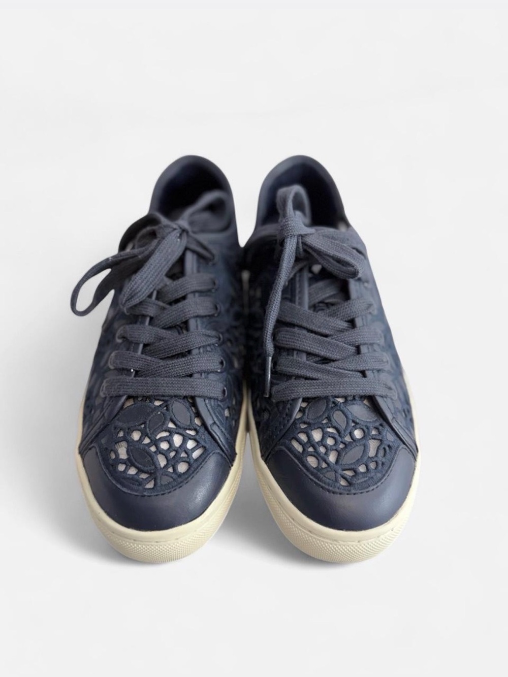 Tory Burch Navy Floral Cutout Low-Top Sneakers 6.5 - Picture 2 of 8
